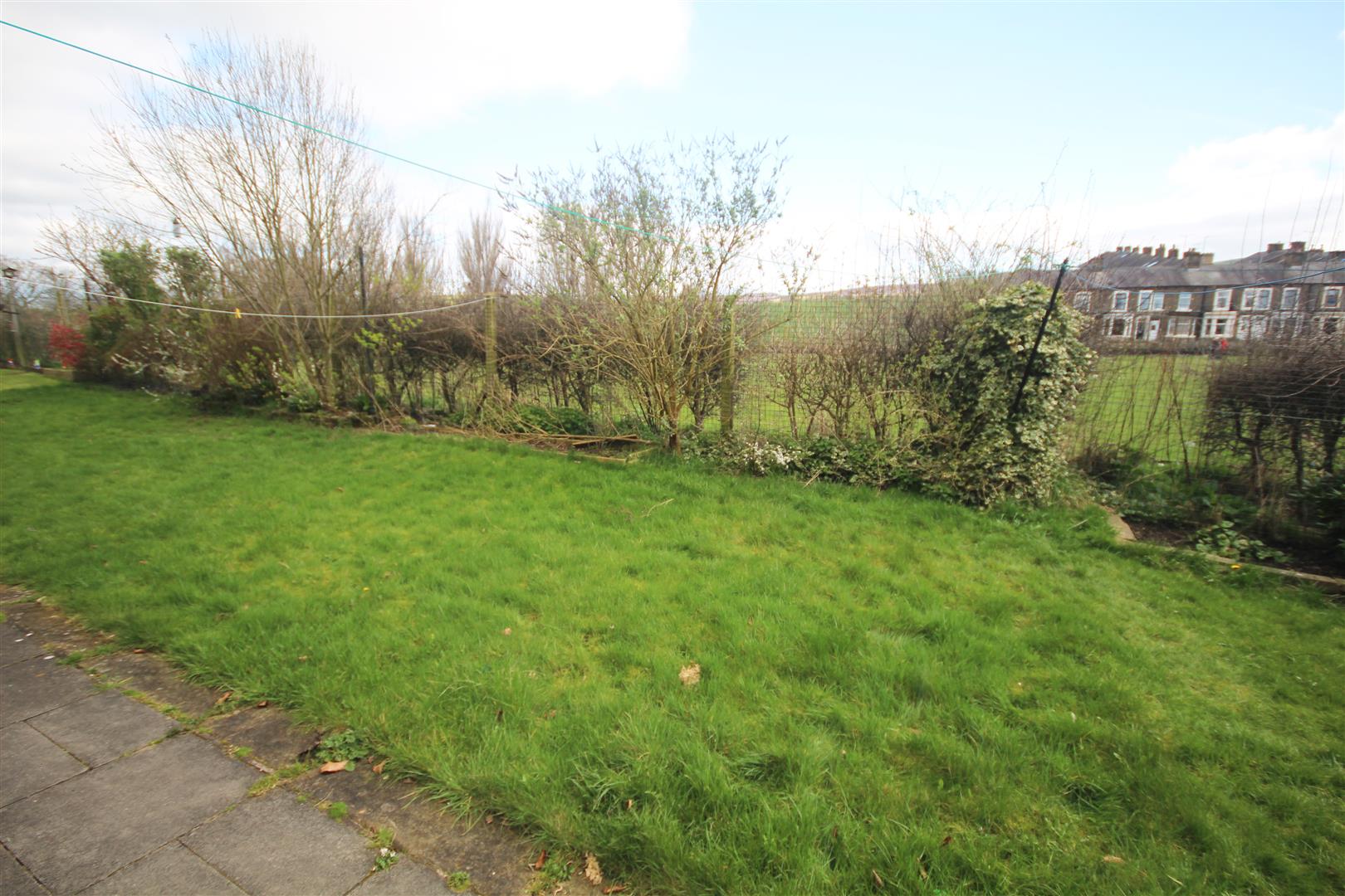 2 bedroom mid terrace house Let Agreed in Earby - IMG_2264.jpg